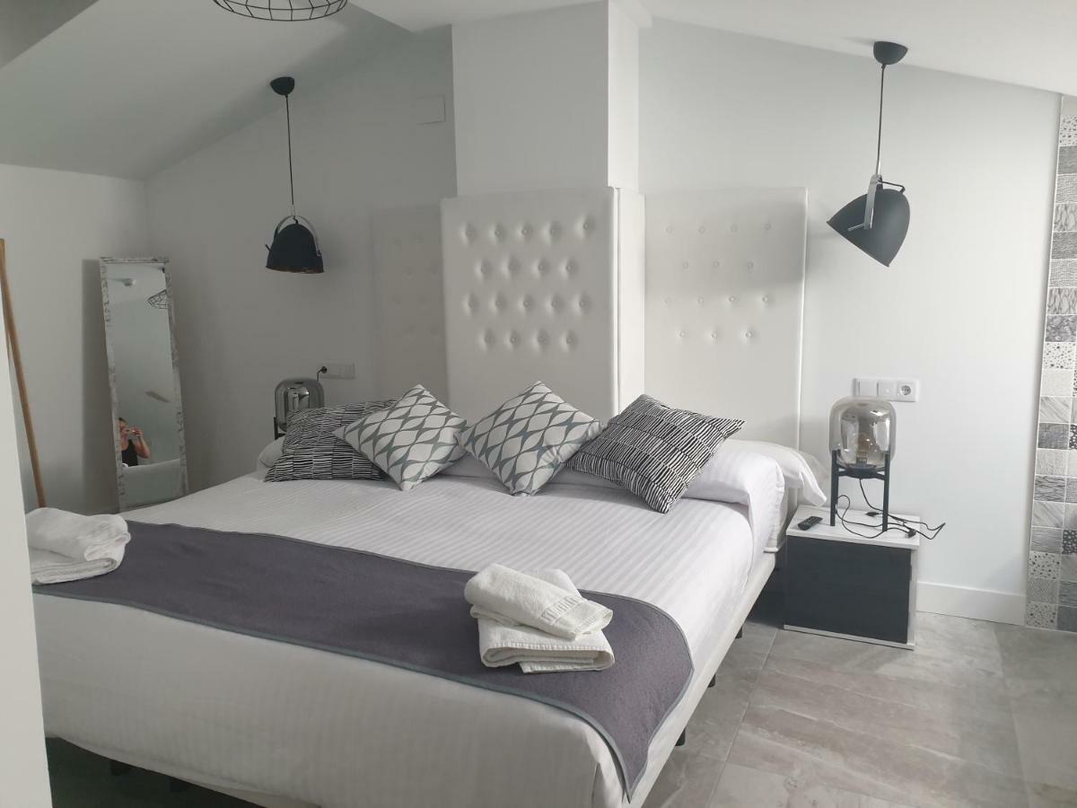 Apartamentos Hostal Cabanas